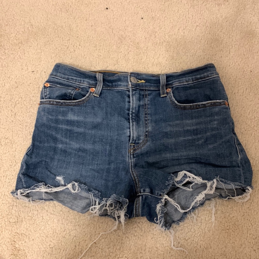 Levi Strauss & Co. High Rise Denim Shorts - Size 28 in.